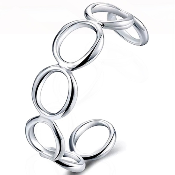 O Design Shaped Sterling Silver Bangle Bracelet - Picture 3 of 7